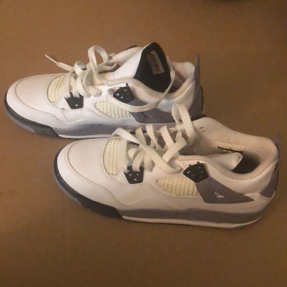 Jordan’s 4 retro